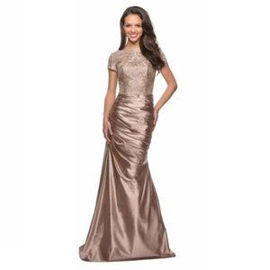 La Femme Women Short sleeve trumpet dress | Size - 4 | Color - Light-Gold